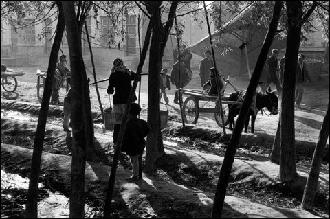 (c) Abbas / Magnum Photos