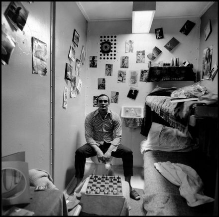 (c) Bruce Davidson / Magnum Photos