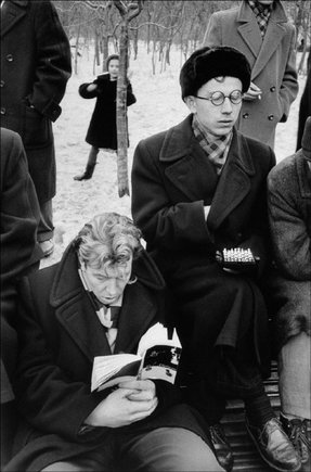(c) Marc Riboud / Magnum Photos