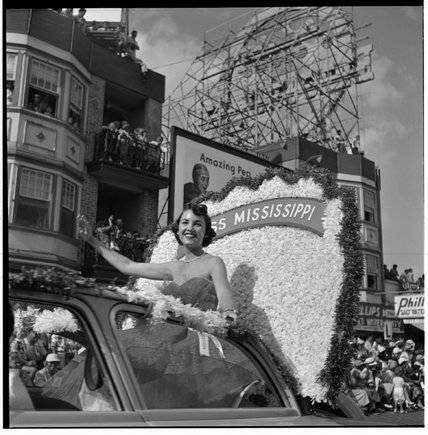 (c) Eve Arnold / Magnum Photos