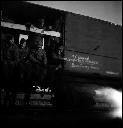 (c) Erich Hartmann / Magnum Photos