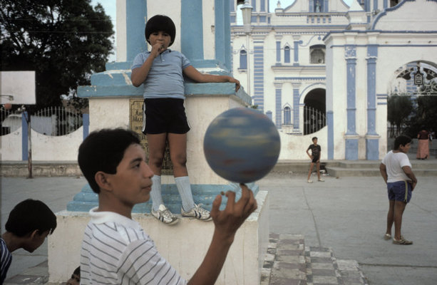 (c) Magnum Photos