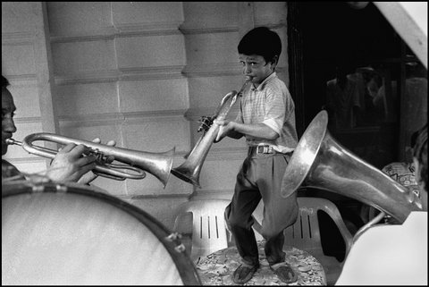 (c) Nikos Economopoulos / Magnum Photos