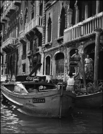 (c) David Seymour / Magnum Photos