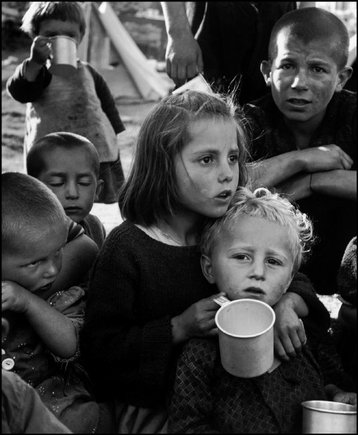 (c) David Seymour / Magnum Photos
