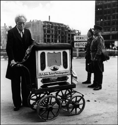 (c) Cornell Capa Photo by Robert Capa © 2001 / Magnum Photos