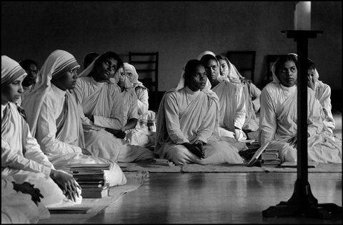 (c) Raghu Rai / Magnum Photos