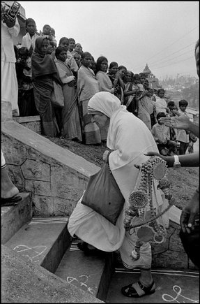 (c) Raghu Rai / Magnum Photos