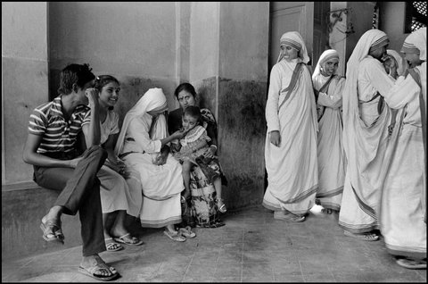 (c) Raghu Rai / Magnum Photos