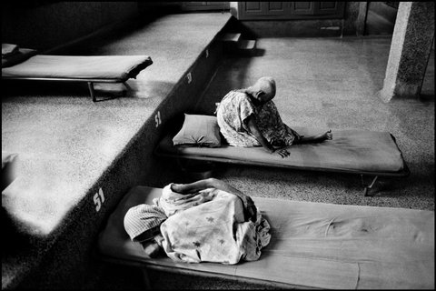 (c) Raghu Rai / Magnum Photos