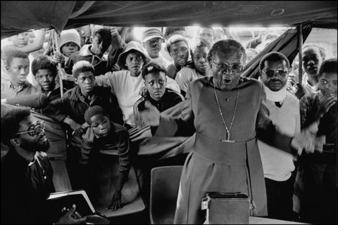 (c) Ian Berry / Magnum Photos