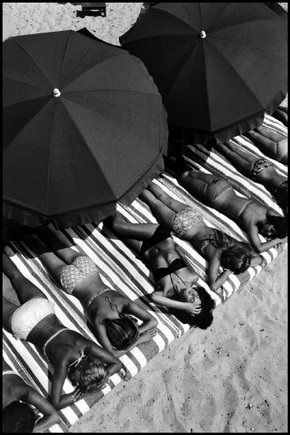 (c) Elliott Erwitt / Magnum Photos