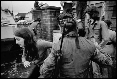 (c) Philip Jones Griffiths / Magnum Photos