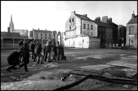 (c) Gilles Peress / Magnum Photos