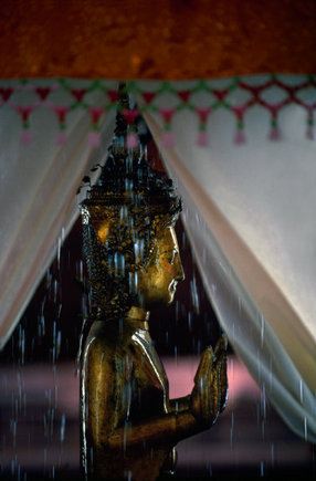 (c) Philip Jones Griffiths / Magnum Photos