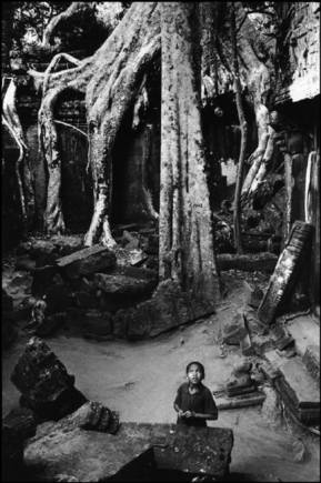 (c) Marc Riboud / Magnum Photos