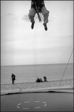 (c) Jean Gaumy / Magnum Photos