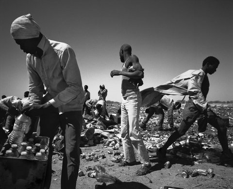 (c) Raymond Depardon / Magnum Photos
