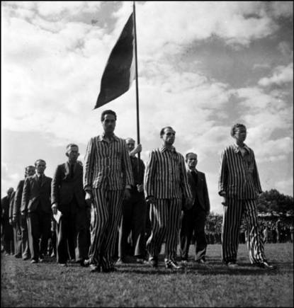 (c) ROBERT  CAPA © 2001 By Cornell Capa / Magnum Photos