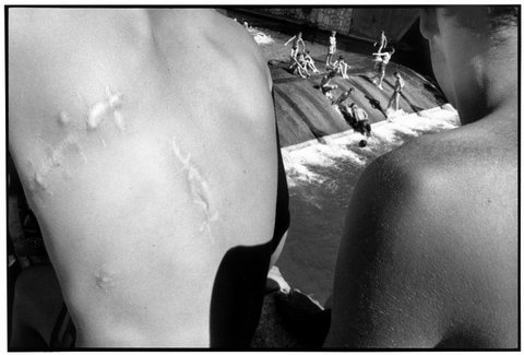 (c) Gilles Peress / Magnum Photos