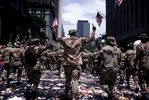 (c) Susan Meiselas / Magnum Photos