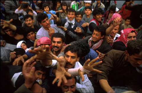 (c) Abbas / Magnum Photos