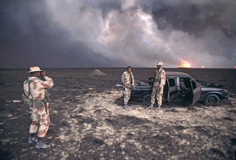 (c) Bruno Barbey / Magnum Photos