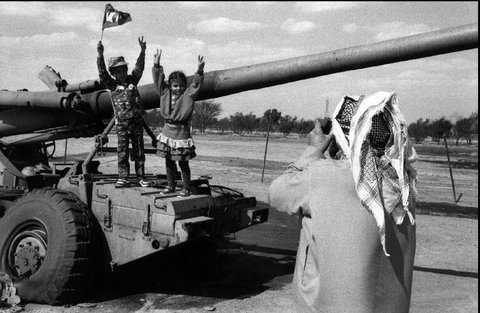 (c) Abbas / Magnum Photos