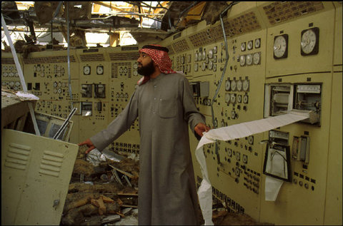 (c) Abbas / Magnum Photos