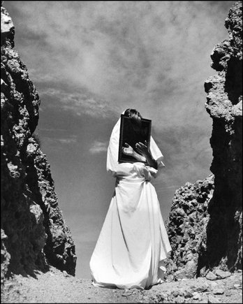 (c) Herbert List / Magnum Photos