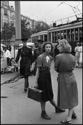 (c) Henri Cartier-Bresson / Magnum Photos