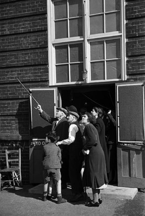 (c) George Rodger / Magnum Photos