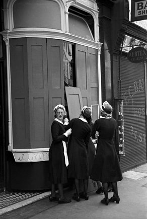 (c) George Rodger / Magnum Photos