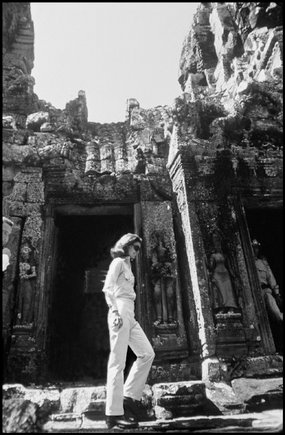 (c) Philip Jones Griffiths  / Magnum Photos