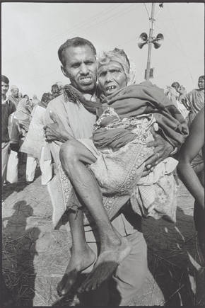 (c) Bruce Gilden / Magnum Photos