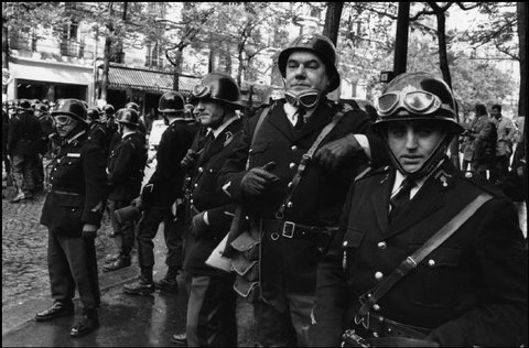 (c) Bruno Barbey / Magnum Photos
