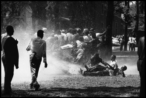 (c) 
Bob Adelman
 / Magnum Photos