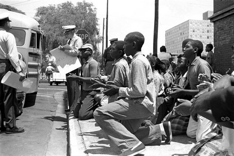 (c) 
Bob Adelman
 / Magnum Photos