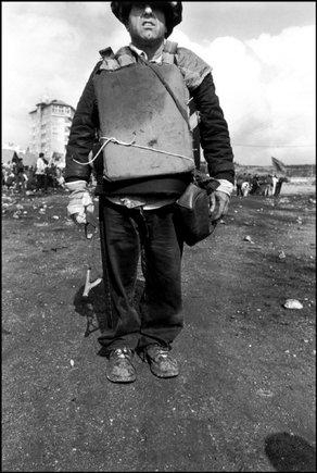 (c) Larry Towell / Magnum Photos