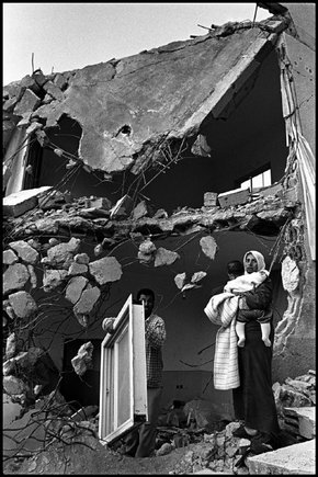 (c) Larry Towell / Magnum Photos