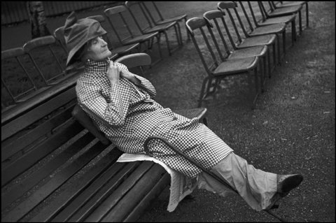 (c) Henri Cartier-Bresson / Magnum Photos