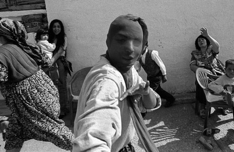 (c) Nikos Economopoulos / Magnum Photos