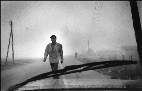 (c) Nikos Economopoulos / Magnum Photos