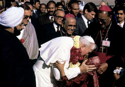 (c) Raghu Rai / Magnum Photos