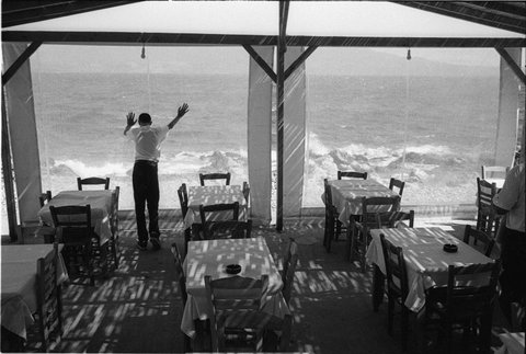 (c) Nikos Economopoulos / Magnum Photos