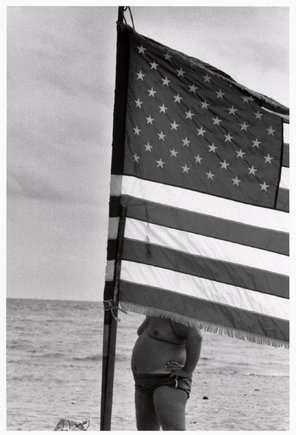 (c) Elliott Erwitt  / Magnum Photos