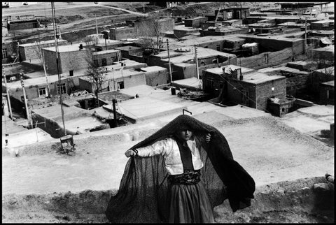 (c) Gilles Peress / Magnum Photos