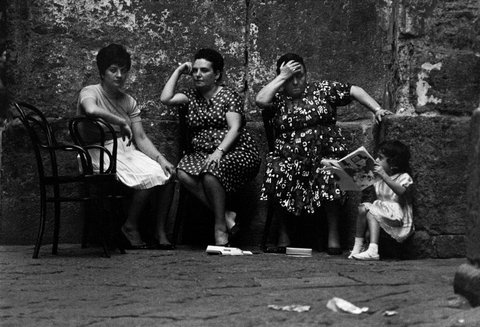 (c) Bruno Barbey / Magnum Photos
