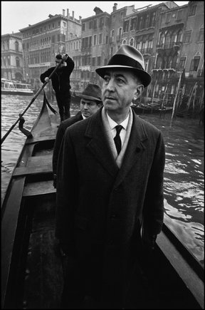 (c) Bruno Barbey / Magnum Photos