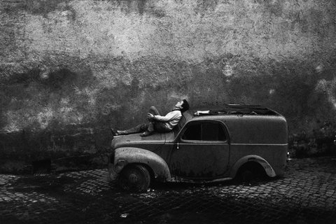 (c) Bruno Barbey / Magnum Photos